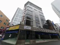 Geumjeong Palatine Hoteles cerca de Estación de Dangjeong