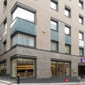 Premier Inn London Bank (Tower) Отели рядом с достопримечательностью «HMS Белфаст»
