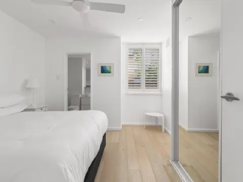 Chic 1-Bed Apartment by Balmoral Beach Hotels near Taronga Zoo