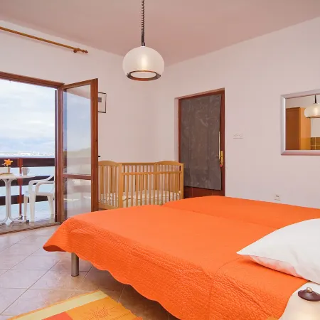 Apartments Valentina-B Отели в г. Нин