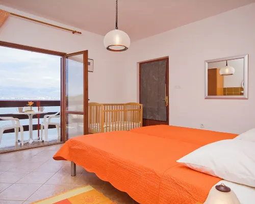 Apartments Valentina-B Hotels in Nin