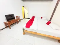 RedDoorz Near Jawa Timur Park 1