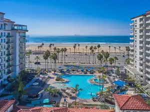 The Waterfront Beach Resort, A Hilton Hotel