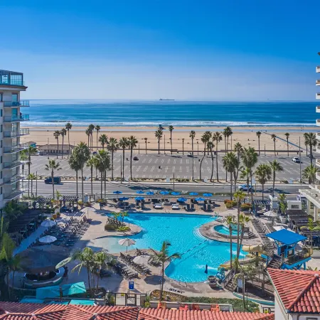 The Waterfront Beach Resort, A Hilton Hotel