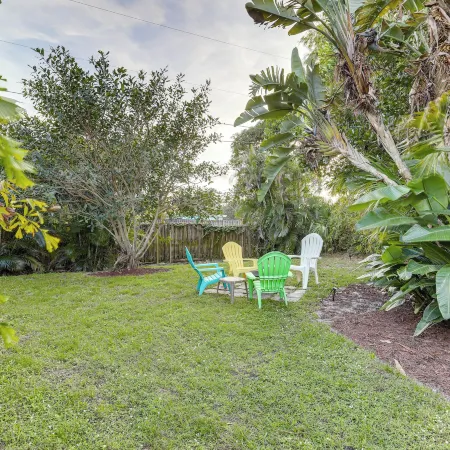5 Mi to Stuart Beach! Home w/ Pet-friendly Yard