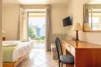Hotel Royal - balcony