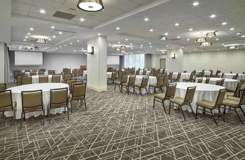 DoubleTree by Hilton Edmonton Downtown photo 5