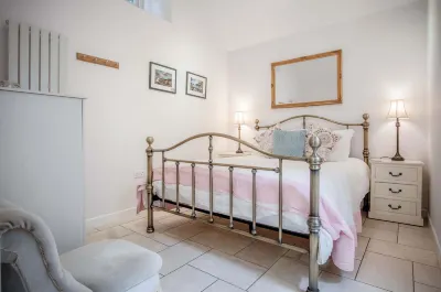 Caradog - 1 Bedroom - St Ishmael's Hotels in 