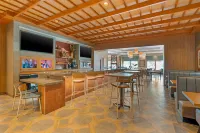 Drury Inn & Suites Fort Myers Airport FGCU - Afhentnings-/afleveringstjenester