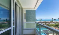 Condominium w/ Pool and Steps fr/ the Beach - Srcs