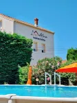 L'Oustaloise - piscina