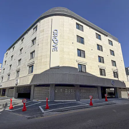 Jeonju Geum-am-Dong Hotel Groove Отели рядом с достопримечательностью «Стадион Чонджу»