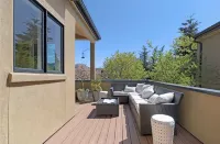 Birdhouse - Close To U Of O & Downtown 3 Bedroom Home