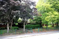 Elegant 5-bedroom Home- Fast Wifi, Free Parking & Netflix