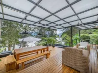 Amazing Private Jacuzzi Juanitolaguna Luxury House Hotels in Retiro