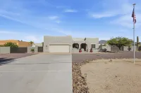 Alanamari Desert Estate, Pool, Spa, Casita 4 Bedroom Home - balcony