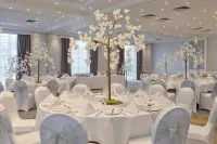 DoubleTree by Hilton Stoke on Trent - piscina