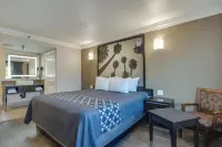 Hotel Seville - Ontario Airport/Chino