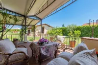 Villa Pallina with Pool - Happy Rentals - Pet Friendly