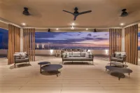 Clarita’s Beach Bar & Resort - 4 étoiles