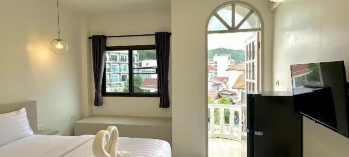 Kata Platinum Hotels in Пхукет