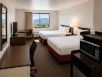 Days Inn by Wyndham Lake Point - breakfast