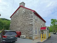 Hometown Inn Staunton VA near Hwy 11