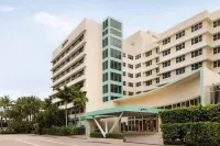 Radisson Resort Miami Beach
