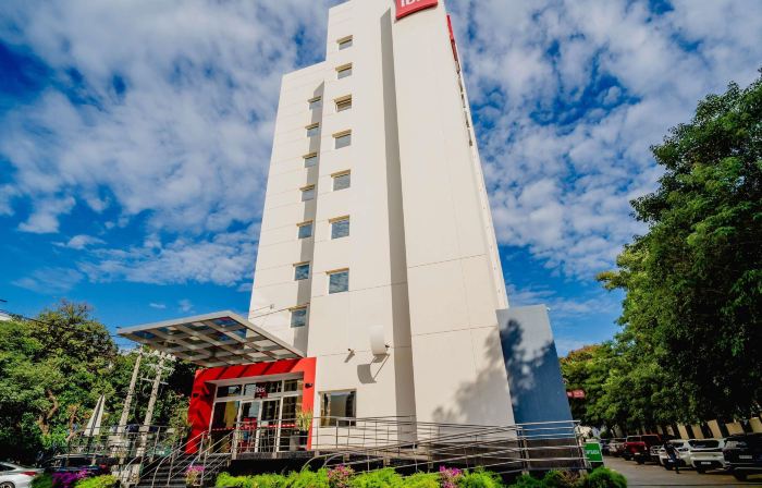Ibis Asuncion