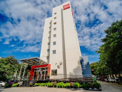 Ibis Asuncion