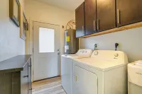 Private Acreage, Pet-friendly Yard! Gilbert Haven - Homestays