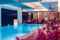 Jinhold Hotel & Serviced Apartment Miri - Pools