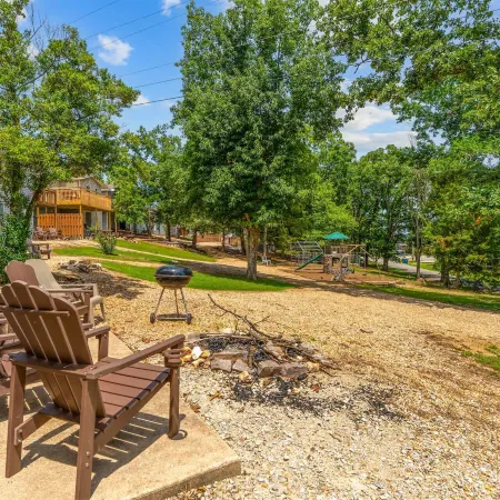 Tranquil Woods Retreat Branson