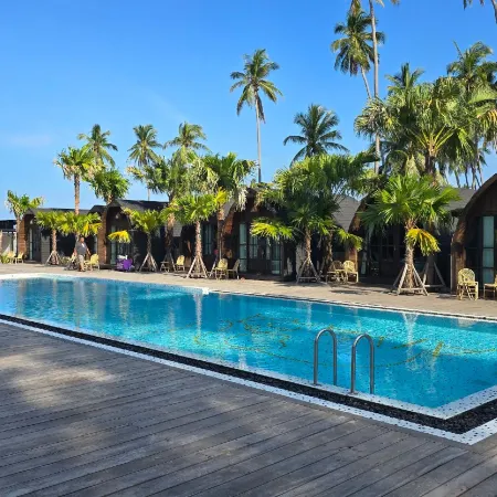 Aiyara Camping & Resort