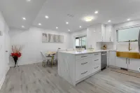 Calgary Downtown Guest House - Homestays