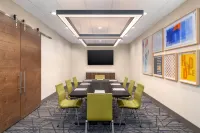 Holiday Inn Express & Suites BUFORD NE - LAKE LANIER by IHG - 3-Star