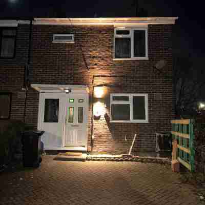 Charming 4-bedroom House Rental in Basildon, UK Hotel Exterior