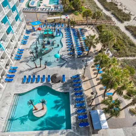 Captain's Quarters Resort