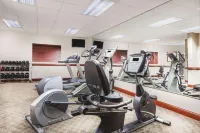 Lexington Expo Hotel by IHG - parking