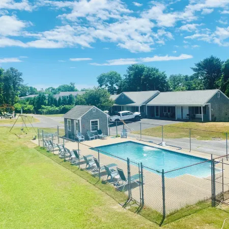 The Chatham Motel
