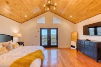 Valley Retreat Sleeps 10 Hot Tub Fire Pit - 3-Star