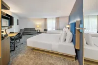 Comfort Inn - parking