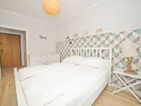 Grand Apartments Pastelowy Hotels near ساحة إيرجو