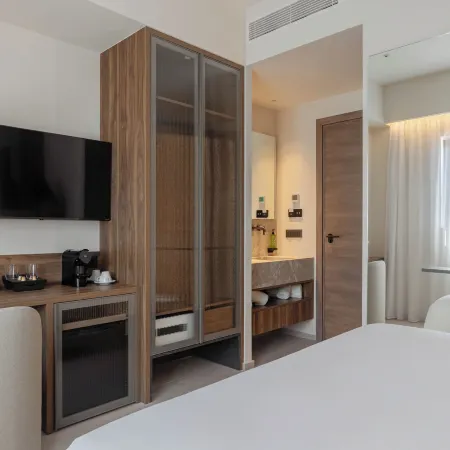 Nesean Plaza Hotel