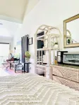 Tropical, Bright Studio: Steps to Golf Course, Beaches, & Amazing Views - マウンテンビュー