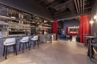 Radisson Red Auckland - bar