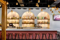 Aloft Raleigh - bar