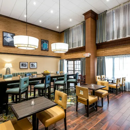 Hampton Inn & Suites by Hilton Florence Center