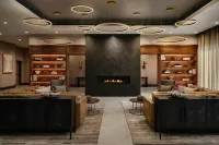 Doubletree by Hilton Greenville Airport - parking