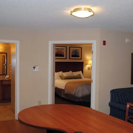 Candlewood Suites COLONIAL HEIGHTS-FT LEE by IHG